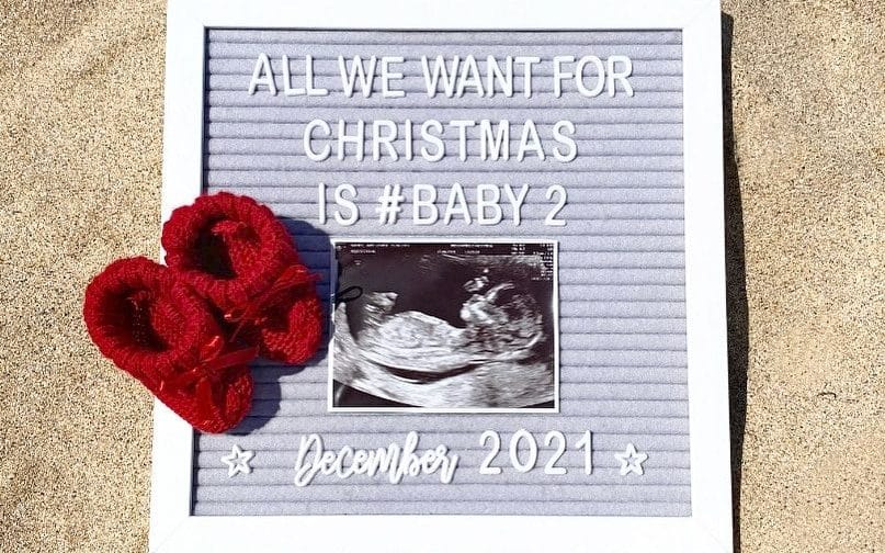 Pregnancy Announcements - Window to the Womb